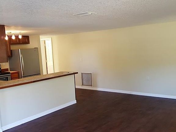 4th image of 30137 Orange Ave