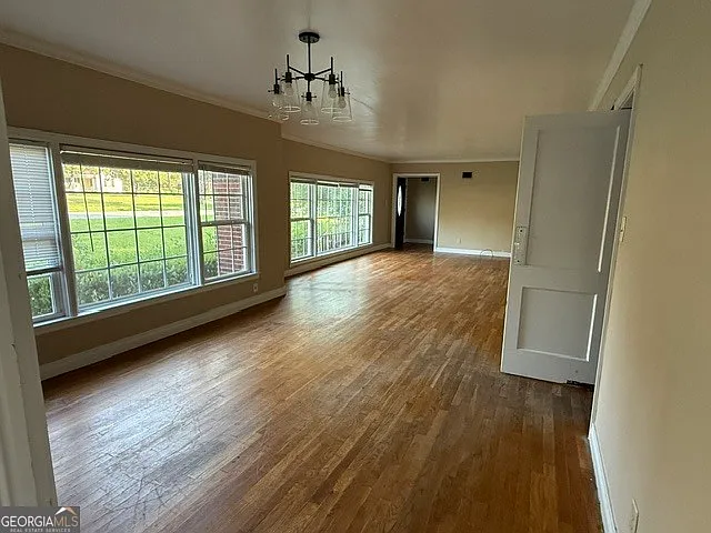 410 Park Ave — Photo 4