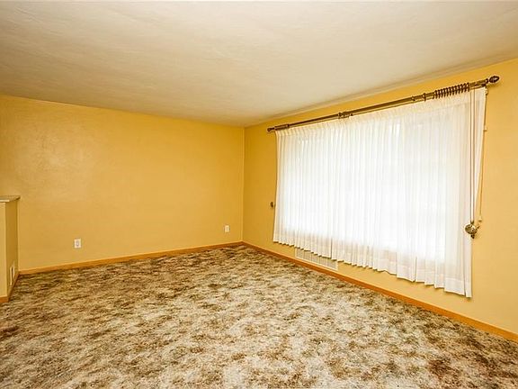 5th image of 1541 Craig Dr