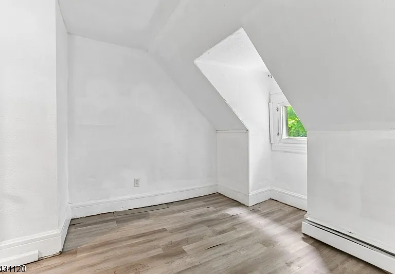 27 Willow Ave — Photo 14