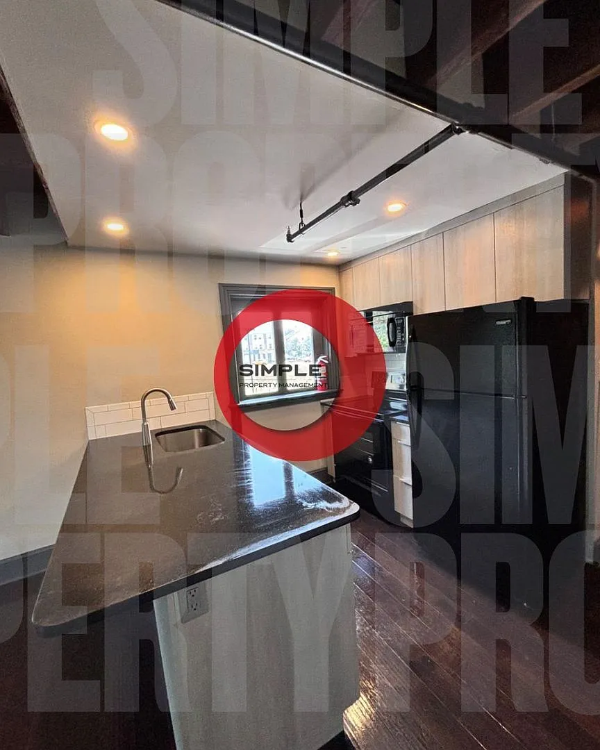 170 South Street — Photo 1