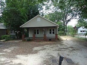 5th image of 2322 Garden Dr