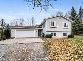 5950 E Mitchell Rd, Petoskey, MI 49770