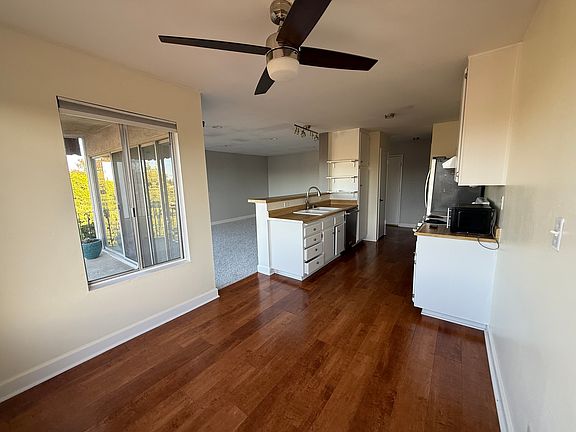 3rd image of 372 Carroll Park E APT 405