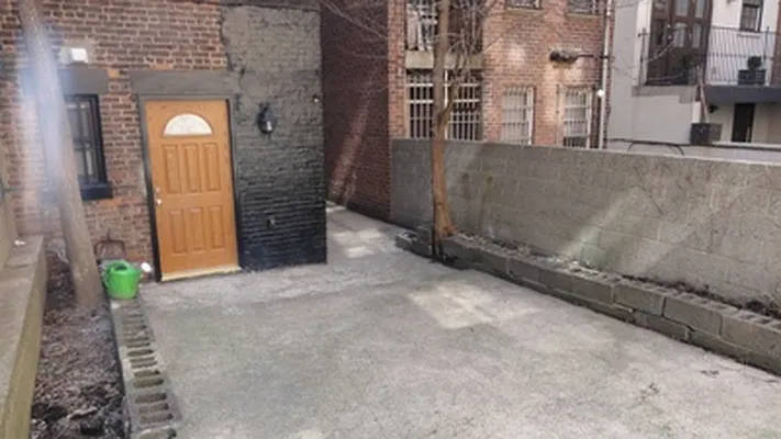 Rented by R New York | media 19