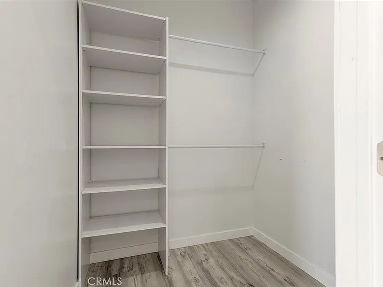 8209 Bellingham Ave — Photo 12