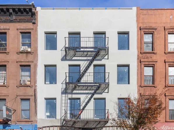 1547 Fulton Street