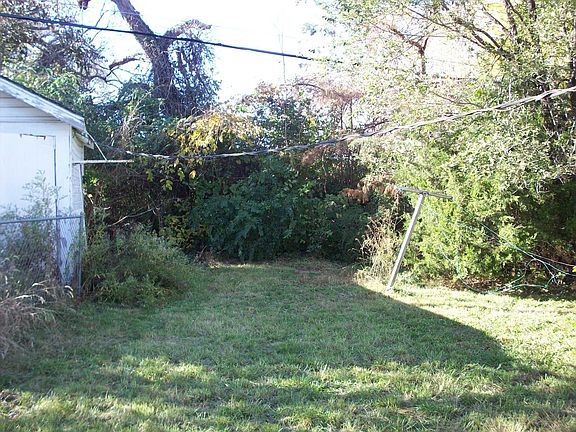 4th image of 4820 Agnes Ave