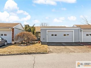 40 Haddon Rd, Monroe Township, NJ 08831