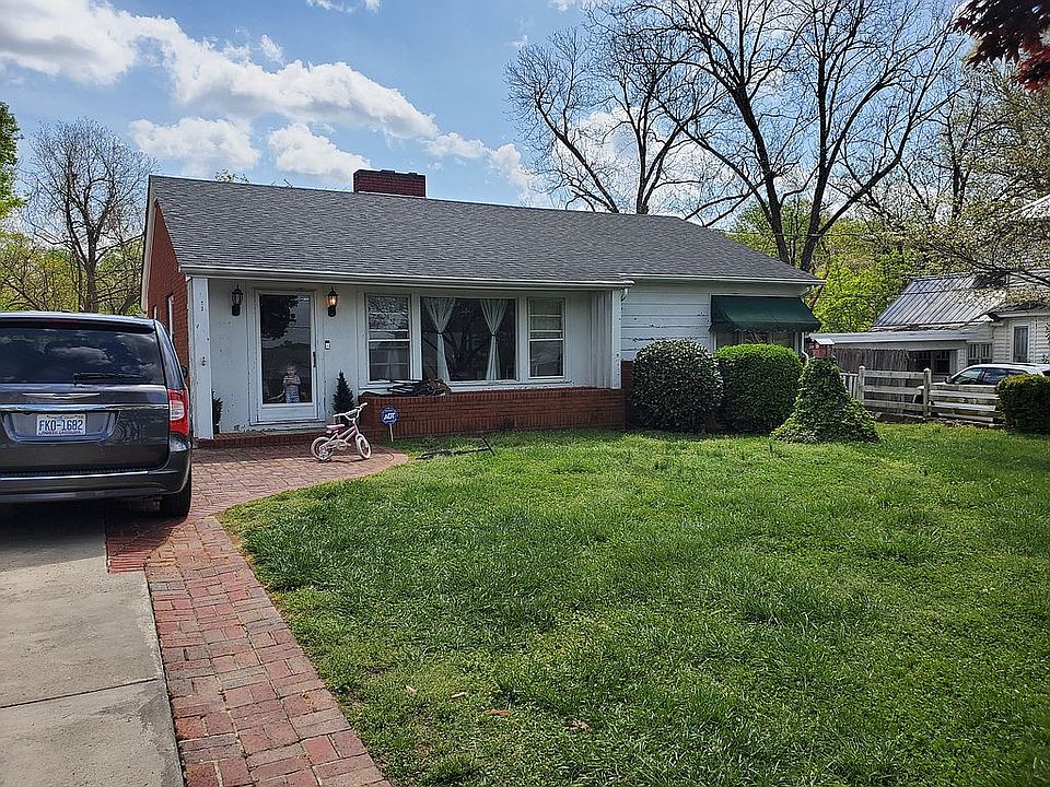 1st image of 412 Wood St