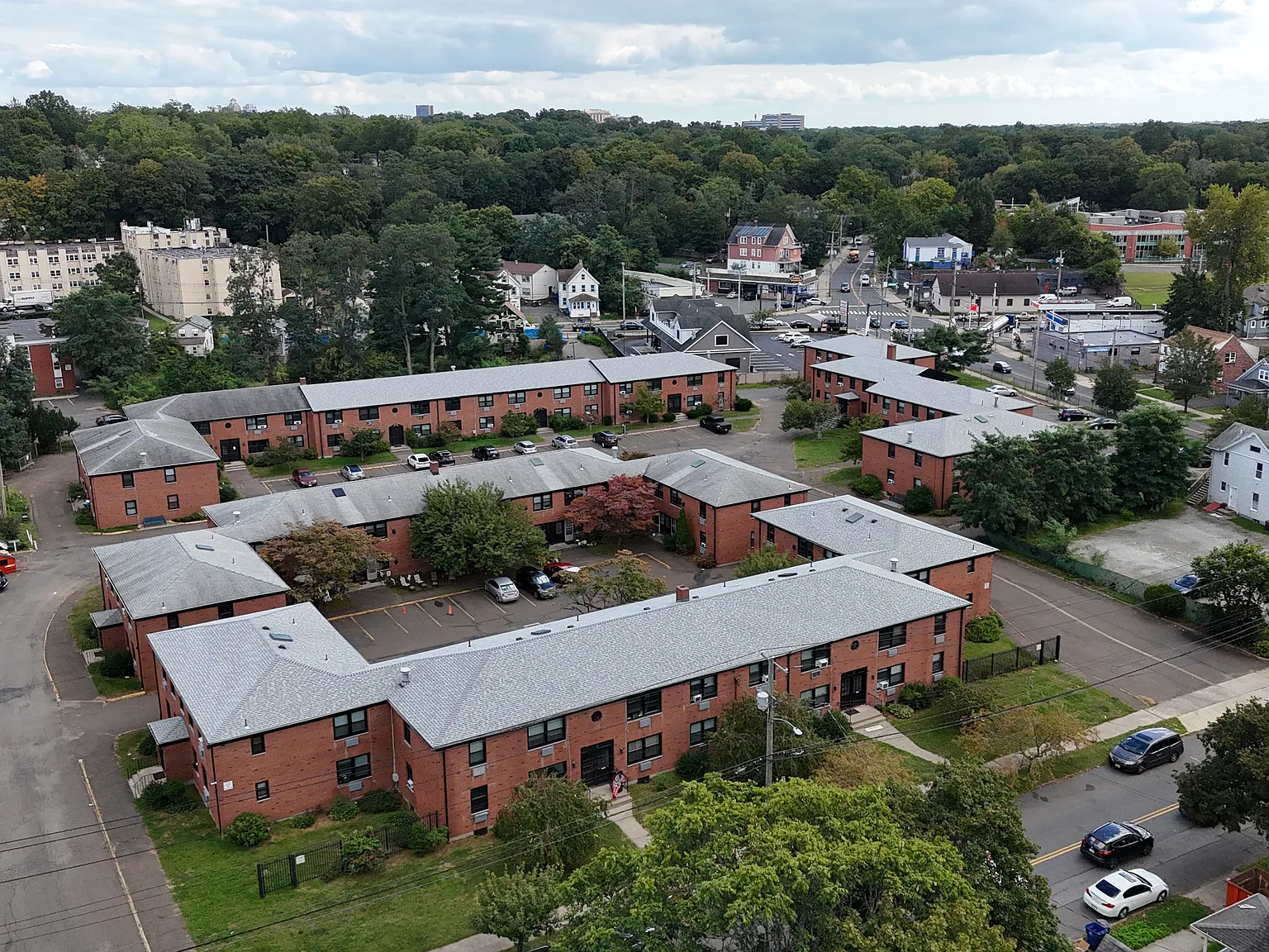 2 bed, 800 sqft, $1,895 — Photo 1