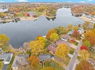 1999 Treasure Dr, Edwardsville, IL 62025