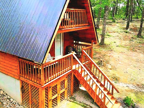 3rd image of 441 Whippoorwill Ln