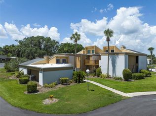 1051 S Highland St APT 7D, Mount Dora, FL 32757