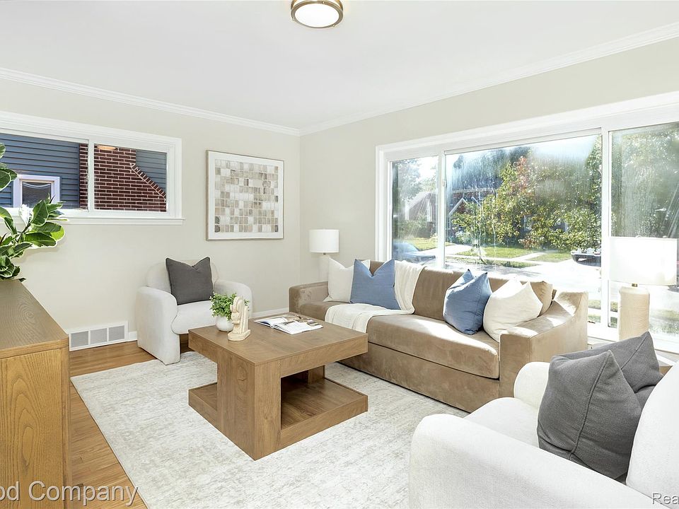 938 Edgewood Dr, photo 6