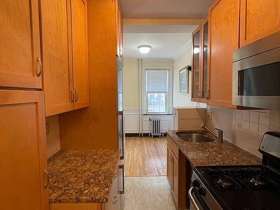 2nd image of 3 Arlington St APT 22