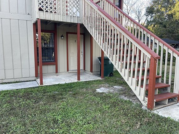 2nd image of 3698 Morton St #2