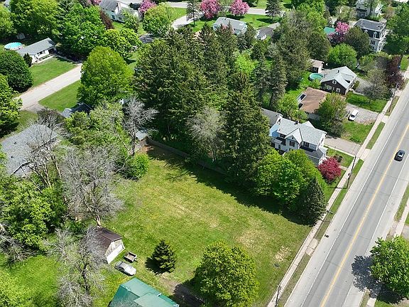 2nd image of 28-30 Main St
