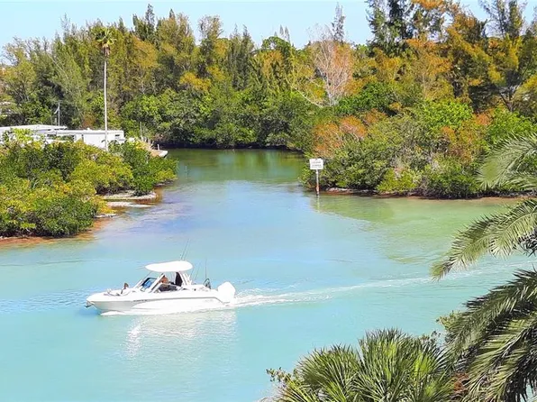 28 Plumosa Dr, Venice, FL 34285