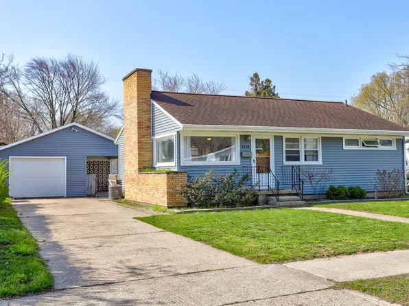 1138 Park Ave, Grand Haven, MI 49417