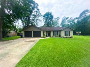 5 Briarcliff Ln, Lumberton, TX 77657