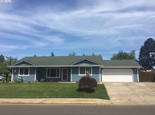 87613 Muse Dr, Veneta, OR 97487