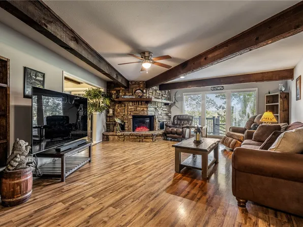 3 Fenchurch Ln, Bella Vista, AR 72715