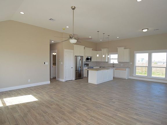 5th image of 957 Alberdie Dr