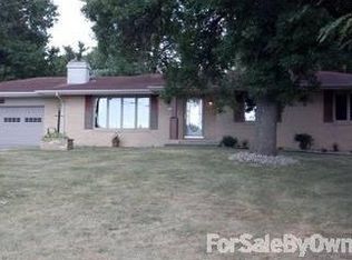 2743 Hubbell Ave, Des Moines, IA 50317
