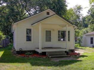 3104 Maple Ave, Kalamazoo, MI 49048
