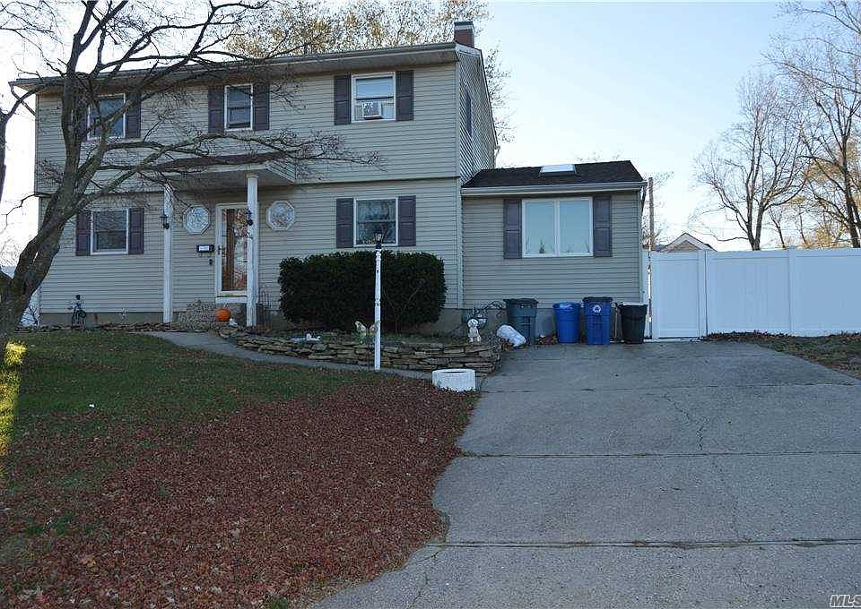 1st image of 34 Millford Ln