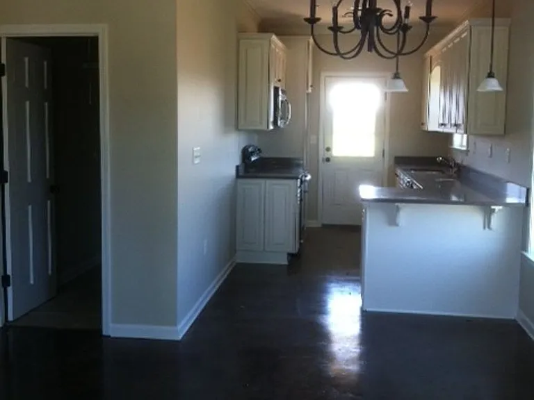 2019 Hackberry Ln — Photo 4