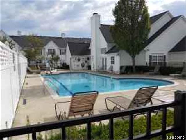 2nd image of 22301 Atlantic Pointe #1