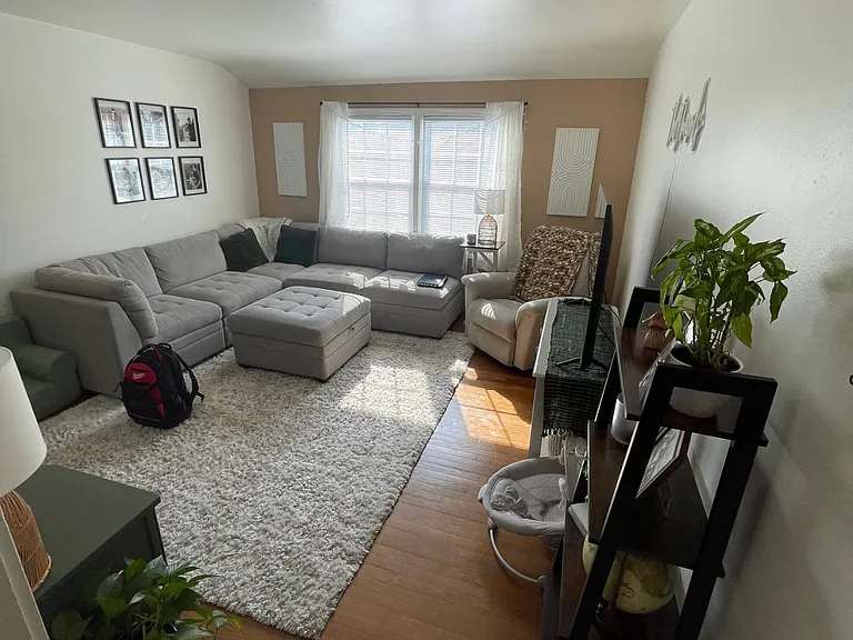 6511 7th Ave #6 — Photo 2