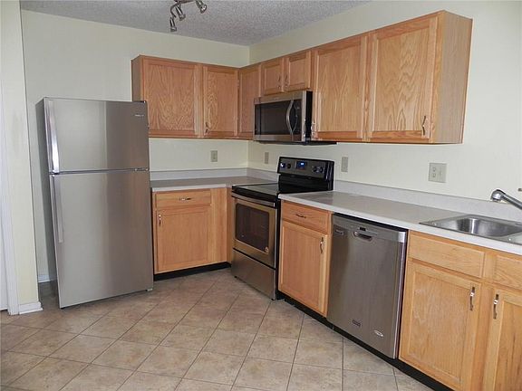 5th image of 1727 Sonesta Way