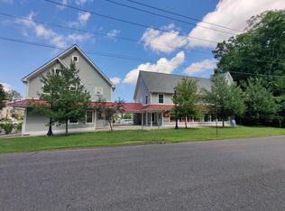 39 Firehouse Ln APT 2, Red Hook, NY 12571