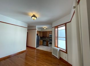 610 67th St APT 3R, Brooklyn, NY 11220