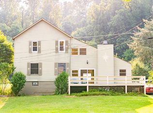731 Hillville Rd, Karns City, PA 16041