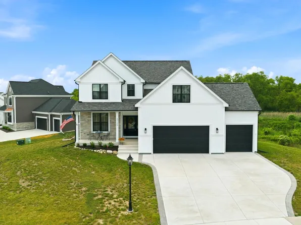 3725 Olde Howell ROAD, Waukesha, WI 53186