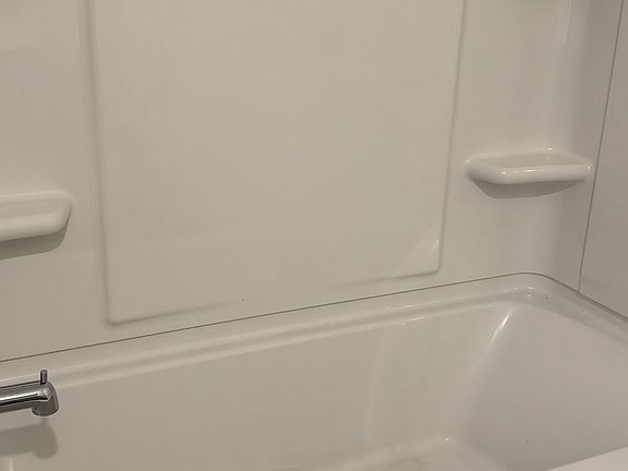 4th image of 1904 Bluejay Ln