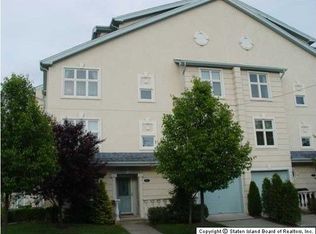 437 Loretto St, Staten Island, NY 10307