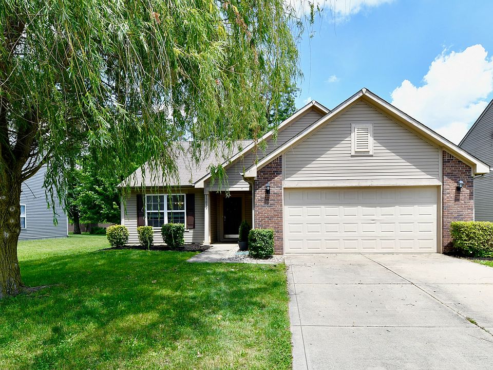 1st image of 11832 Rossmore Dr