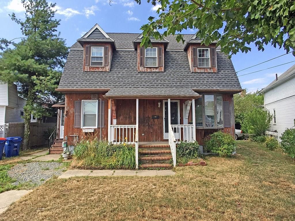81 Rockdale Ave, New Bedford, MA 02740 Zillow