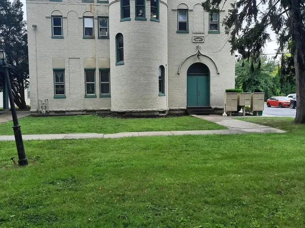 12 S Filbert St APT C8, Mechanicsburg, PA 17055