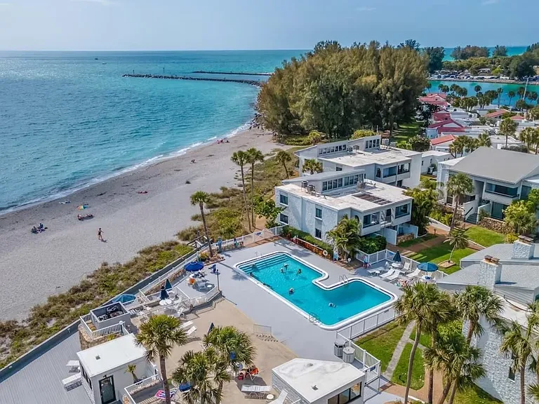1555 Tarpon Center Dr #G235 — Photo 1