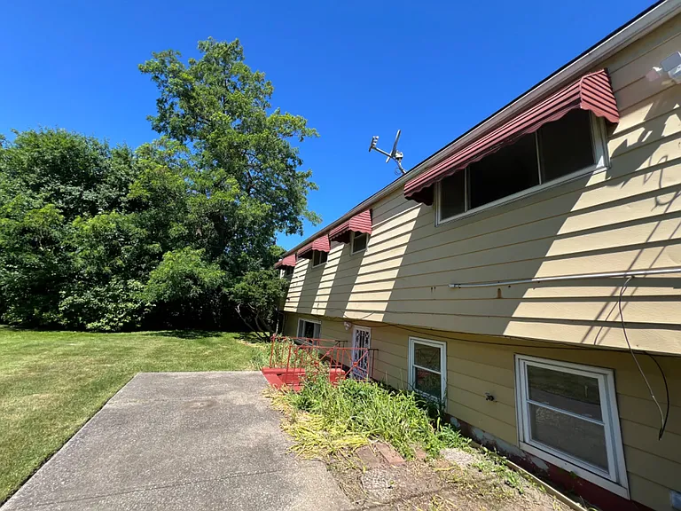 25542 Concord Dr — Photo 13