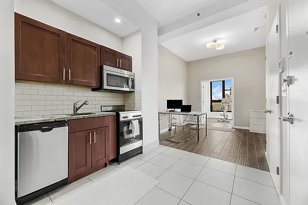 Rented by REAL New York | media 9