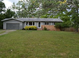 8478 Royalhaven Dr, North Royalton, OH 44133