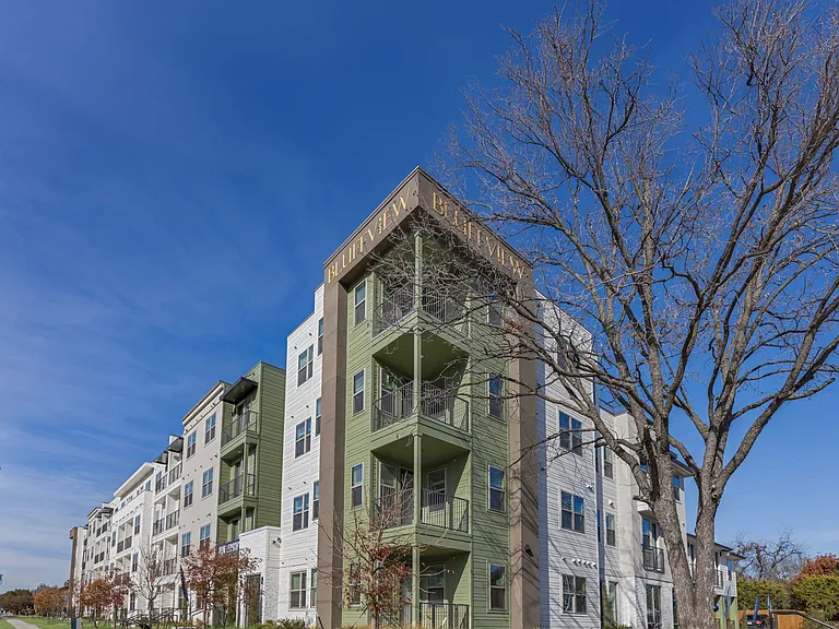 Bluffview Apartments — Photo 29
