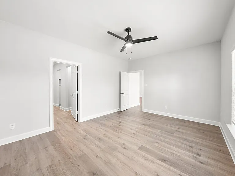 1005 Holly Dr — Photo 9